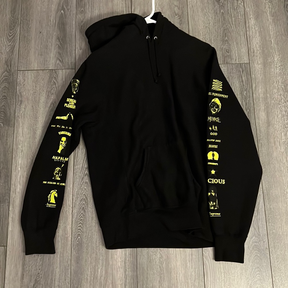 Supreme hoodie M